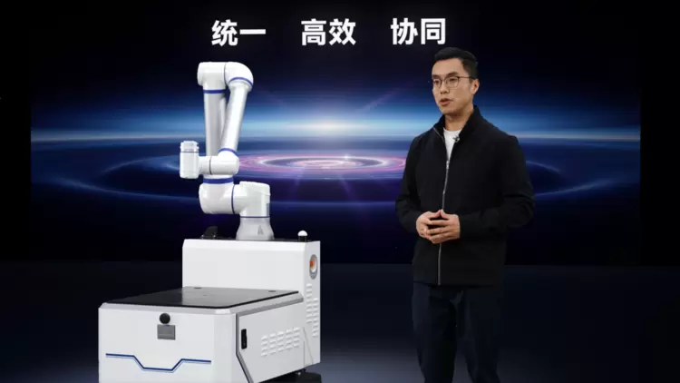 从简单拼接的机器人，到拥有自主决策能力的智能体，工业自动化竟然藏着这样的秘密